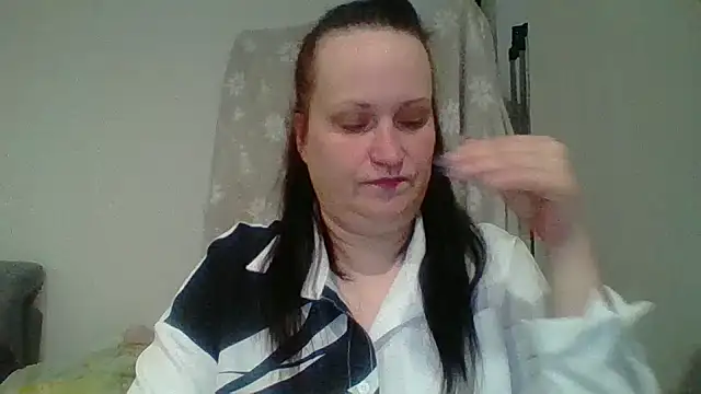 Snapshot of _squirty_cum_lady_ chatting on 11-12-25, 04:07 squirty cum lady online show from 11-12-25, 04:07