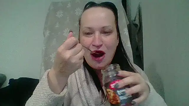 Snapshot of _squirty_cum_lady_ chatting on 11-16-25, 04:18 squirty cum lady online show from 11-16-25, 04:18