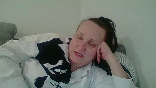 Snapshot of _squirty_cum_lady_ chatting on 11-22-25, 06:51 squirty cum lady online show from 11-22-25, 06:51