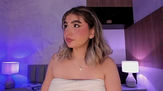 SamantaBone online show from 12-28-24, 12:57