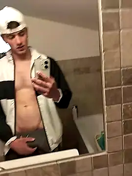 Snapshot of Gibboto chatting on 09-28-25, 02:44 Gibboto online show from 09-28-25, 02:44