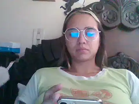 trianabell online show from 03-10-25, 04:57