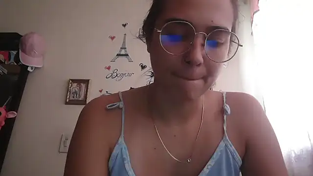 trianabell online show from 04-23-26, 04:42