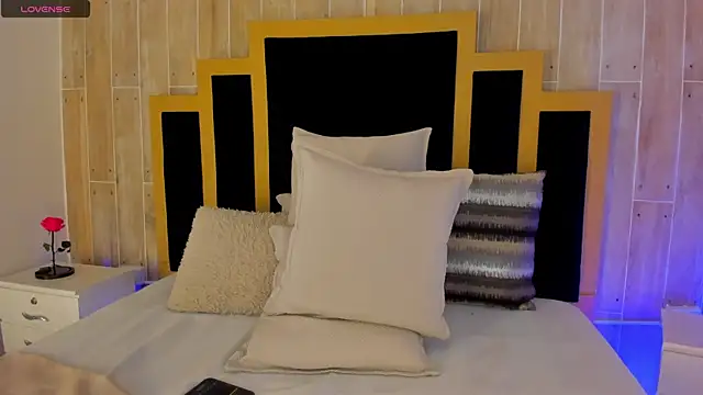 Snapshot of TamyHoney chatting on 02-13-25, 02:12 TamyHoney online show from 02-13-25, 02:12