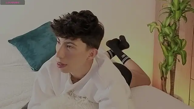 FabianPriince online show from 10-25-25, 05:19