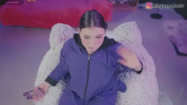 sensualkattt online show from 11-06-25, 01:23