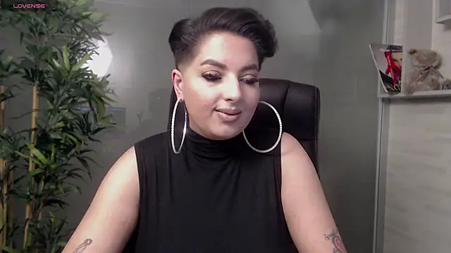 BustyAllyy online show from 02-08-25, 10:51