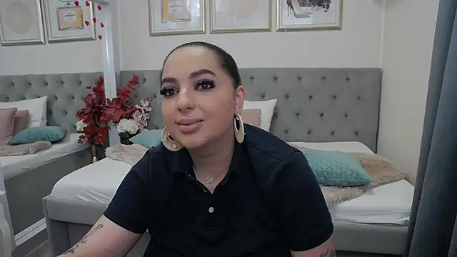 Snapshot of BustyAllyy chatting on 05-13-26, 06:16 BustyAllyy online show from 05-13-26, 06:16