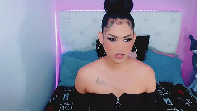 Snapshot of Amanda_bigx chatting on 11-05-25, 04:23 Amanda bigx online show from 11-05-25, 04:23