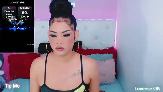 Snapshot of Amanda_bigx chatting on 11-20-25, 05:18 Amanda bigx online show from 11-20-25, 05:18