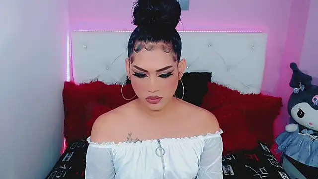 Snapshot of Amanda_bigx chatting on 11-28-25, 05:21 Amanda bigx online show from 11-28-25, 05:21