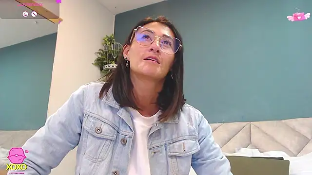 SharisWillian online show from 03-13-26, 03:24