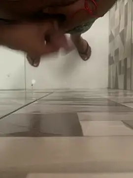 Snapshot of baruel-10 chatting on 01-11-25, 04:25 baruel-10 online show from 01-11-25, 04:25