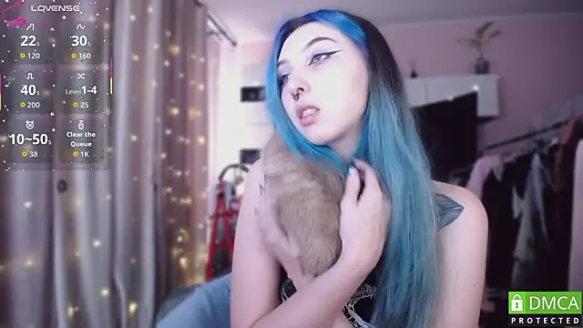 JustMeowGirl online show from 02-13-26, 05:36