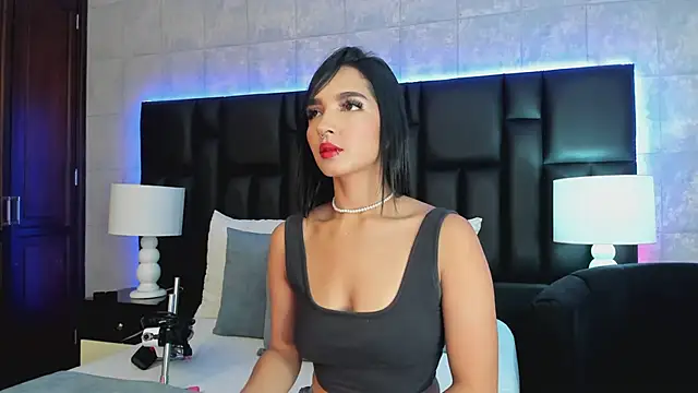 Snapshot of MiaSweeths chatting on 02-12-25, 12:01 MiaSweeths online show from 02-12-25, 12:01