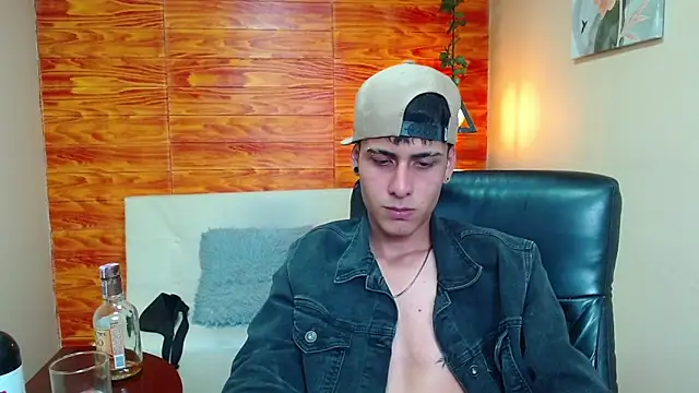 Bastiaan 28 online show from 12-04-24, 09:40