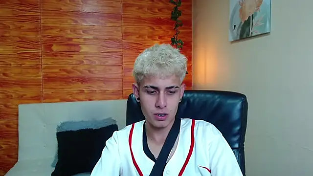 Bastiaan 28 online show from 12-11-24, 01:26