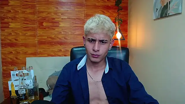 Bastiaan 28 online show from 12-12-24, 09:19