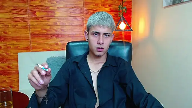 Bastiaan 28 online show from 12-27-24, 04:04