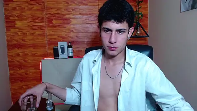 Bastiaan 28 online show from 01-21-25, 05:38