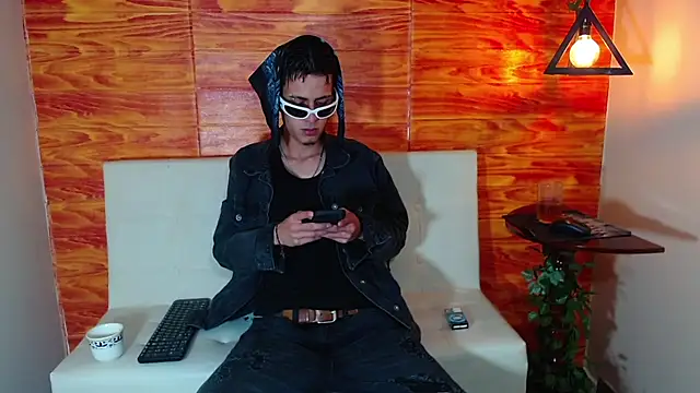 Bastiaan 28 online show from 03-07-25, 03:40