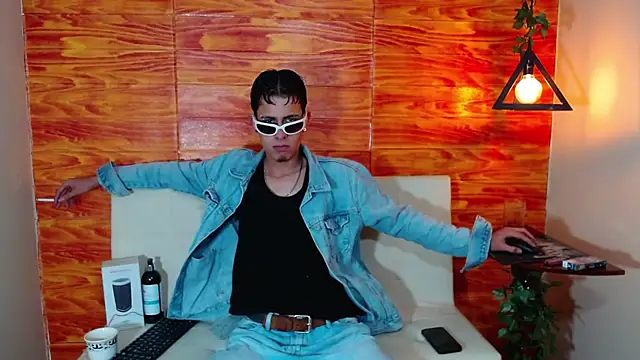 Bastiaan 28 online show from 03-09-25, 05:33