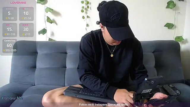 Snapshot of Eros_Smit chatting on 02-22-25, 01:57 Eros Smit online show from 02-22-25, 01:57