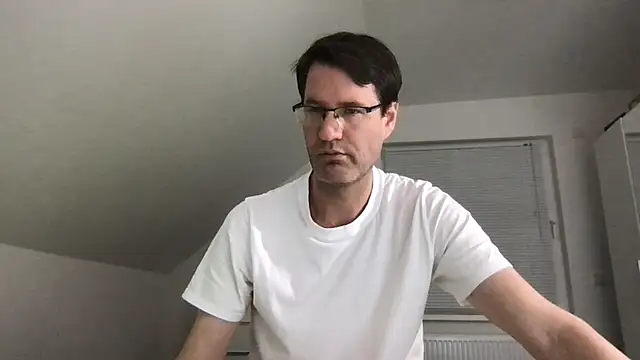 zxzx cam1 online show from 02-23-25, 05:18