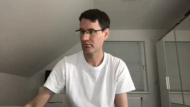 zxzx cam1 online show from 11-21-25, 04:38