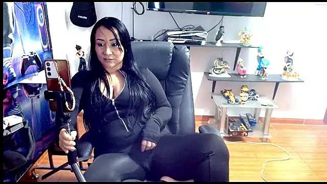 alondraabrown online show from 04-21-26, 01:42