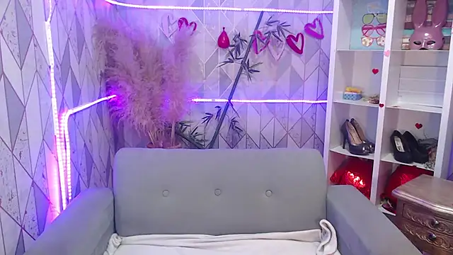 charlottemoonxz online show from 09-12-25, 03:12