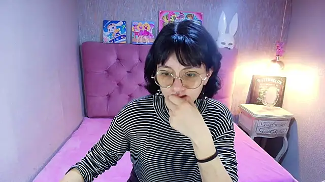 charlottemoonxz online show from 04-21-26, 06:34