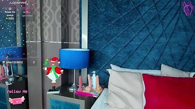 Snapshot of AdelaineBest chatting on 12-20-24, 07:44 AdelaineBest online show from 12-20-24, 07:44