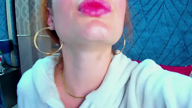 Snapshot of AdelaineBest chatting on 12-22-24, 05:12 AdelaineBest online show from 12-22-24, 05:12