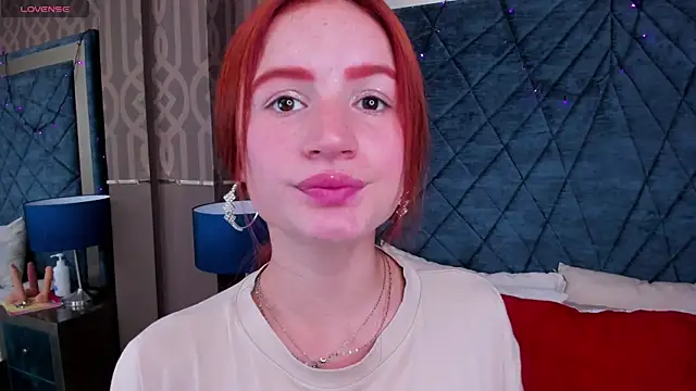 Snapshot of AdelaineBest chatting on 01-03-25, 04:59 AdelaineBest online show from 01-03-25, 04:59