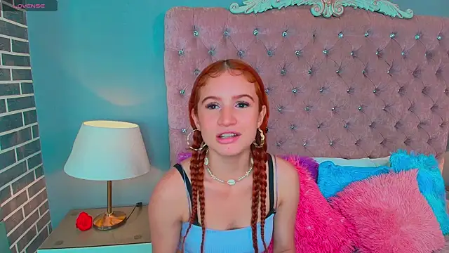 Snapshot of AdelaineBest chatting on 09-11-25, 08:09 AdelaineBest online show from 09-11-25, 08:09