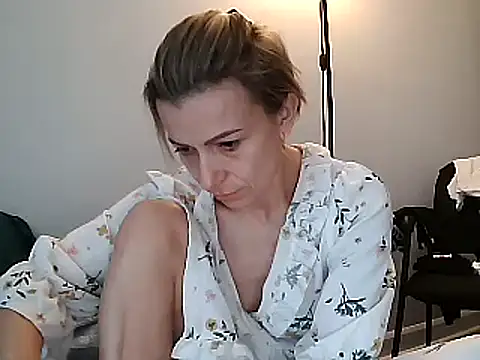 Snapshot of anechka1 chatting on 12-10-24, 01:44 anechka1 online show from 12-10-24, 01:44