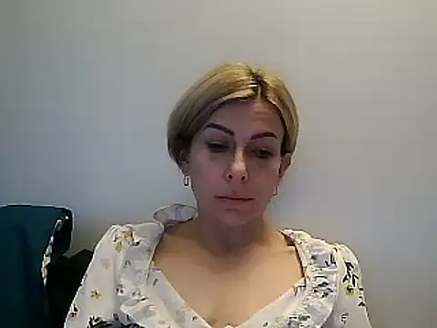 Snapshot of anechka1 chatting on 12-18-24, 12:40 anechka1 online show from 12-18-24, 12:40