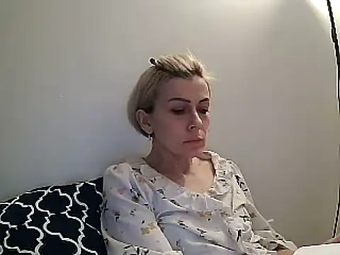 Snapshot of anechka1 chatting on 02-06-25, 12:54 anechka1 online show from 02-06-25, 12:54