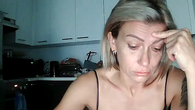 Snapshot of anechka1 chatting on 09-17-25, 11:12 anechka1 online show from 09-17-25, 11:12