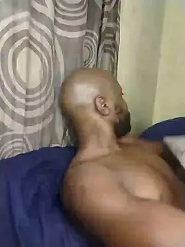 Snapshot of Stallion100 chatting on 12-14-24, 01:06 Stallion100 online show from 12-14-24, 01:06