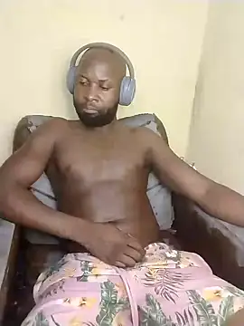 Snapshot of Stallion100 chatting on 01-13-25, 05:33 Stallion100 online show from 01-13-25, 05:33