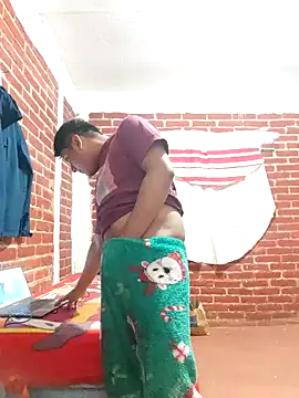 Snapshot of Cris_ale1218 chatting on 11-06-25, 04:57 Cris ale1218 online show from 11-06-25, 04:57