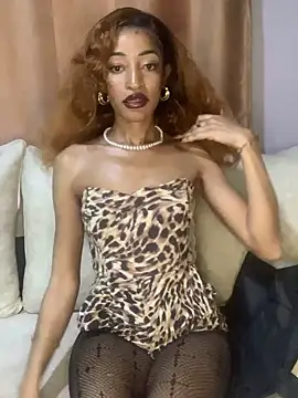 GoddessVee online show from 12-29-24, 01:49