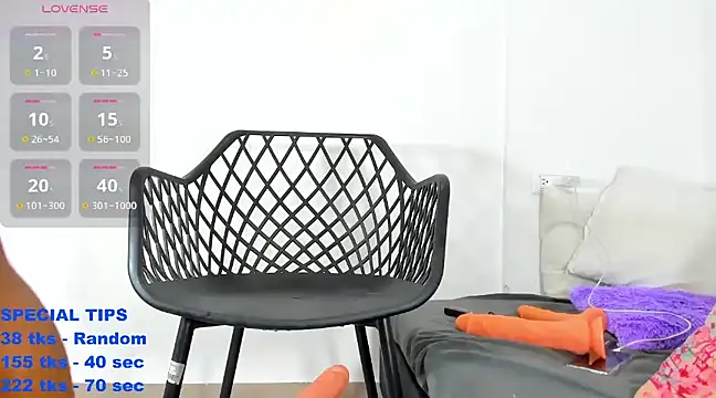 Snapshot of hole_davidd chatting on 12-13-24, 07:25 hole davidd online show from 12-13-24, 07:25