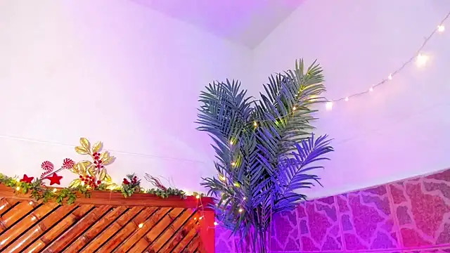 kimberly Gonzalez1 online show from 12-18-24, 06:43