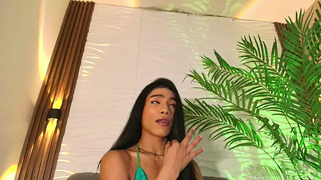 Snapshot of kimberly_Gonzalez1 chatting on 11-15-25, 03:48 kimberly Gonzalez1 online show from 11-15-25, 03:48