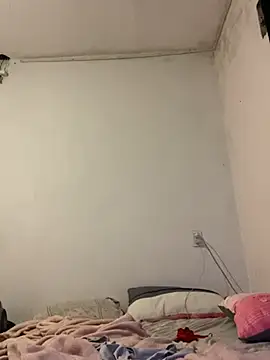 Snapshot of canderodrig777 chatting on 12-31-24, 12:57 canderodrig777 online show from 12-31-24, 12:57