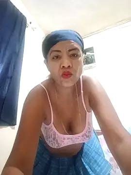 Snapshot of Surreyaa chatting on 12-09-24, 11:36 Surreyaa online show from 12-09-24, 11:36