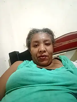 Snapshot of Surreyaa chatting on 12-10-24, 02:38 Surreyaa online show from 12-10-24, 02:38